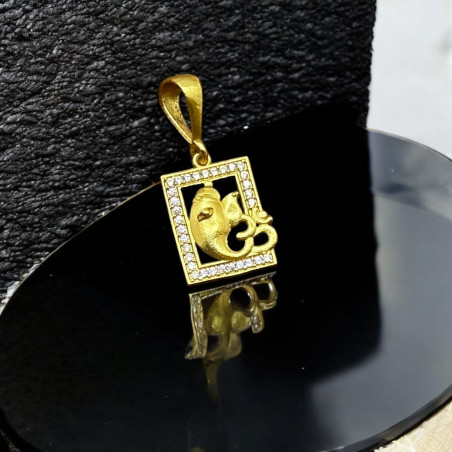 SJPND120 Square Diamond Ring With Ganpati